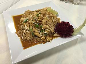 Pad Thai Chicken from Benja's Thai and Sushi Restaurant in Mobile, Alabama